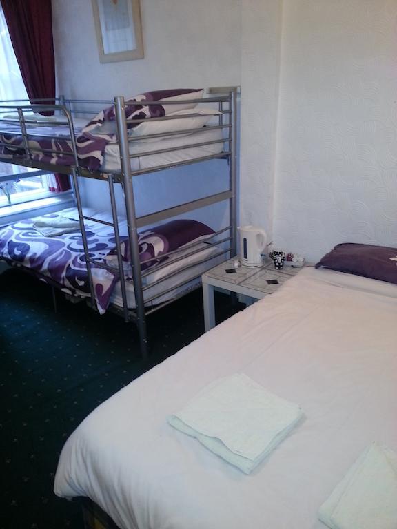 Jesmond International Hotel Blackpool Room photo