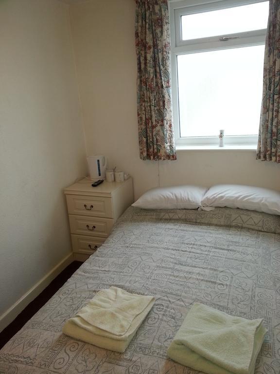 Jesmond International Hotel Blackpool Room photo